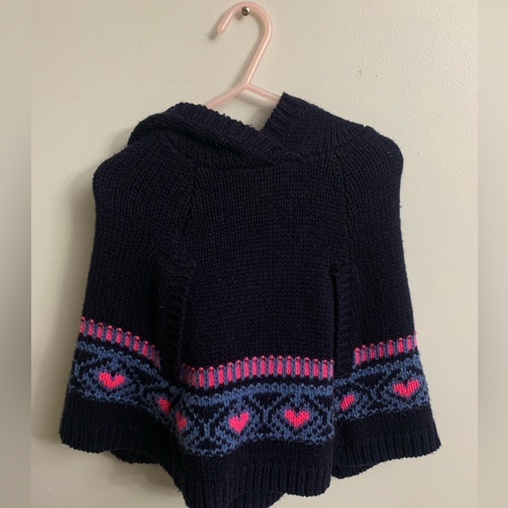 4/30$ Carters poncho 3 years